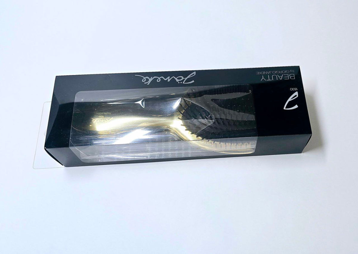GOLDEN HAIR-BRUSH